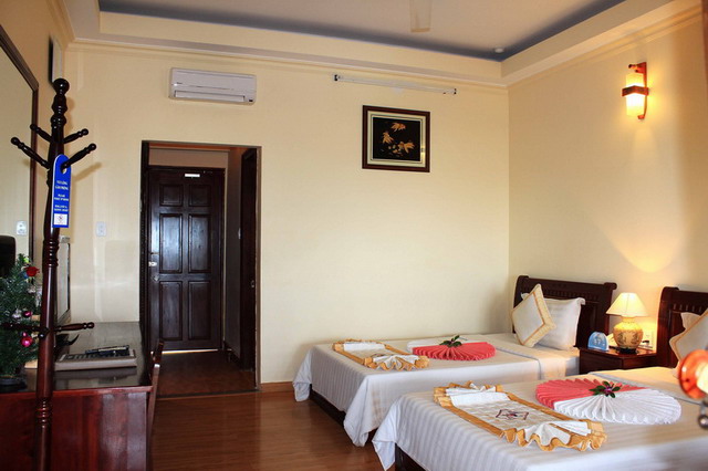 Phòng Deluxe - Hotel24h.net
